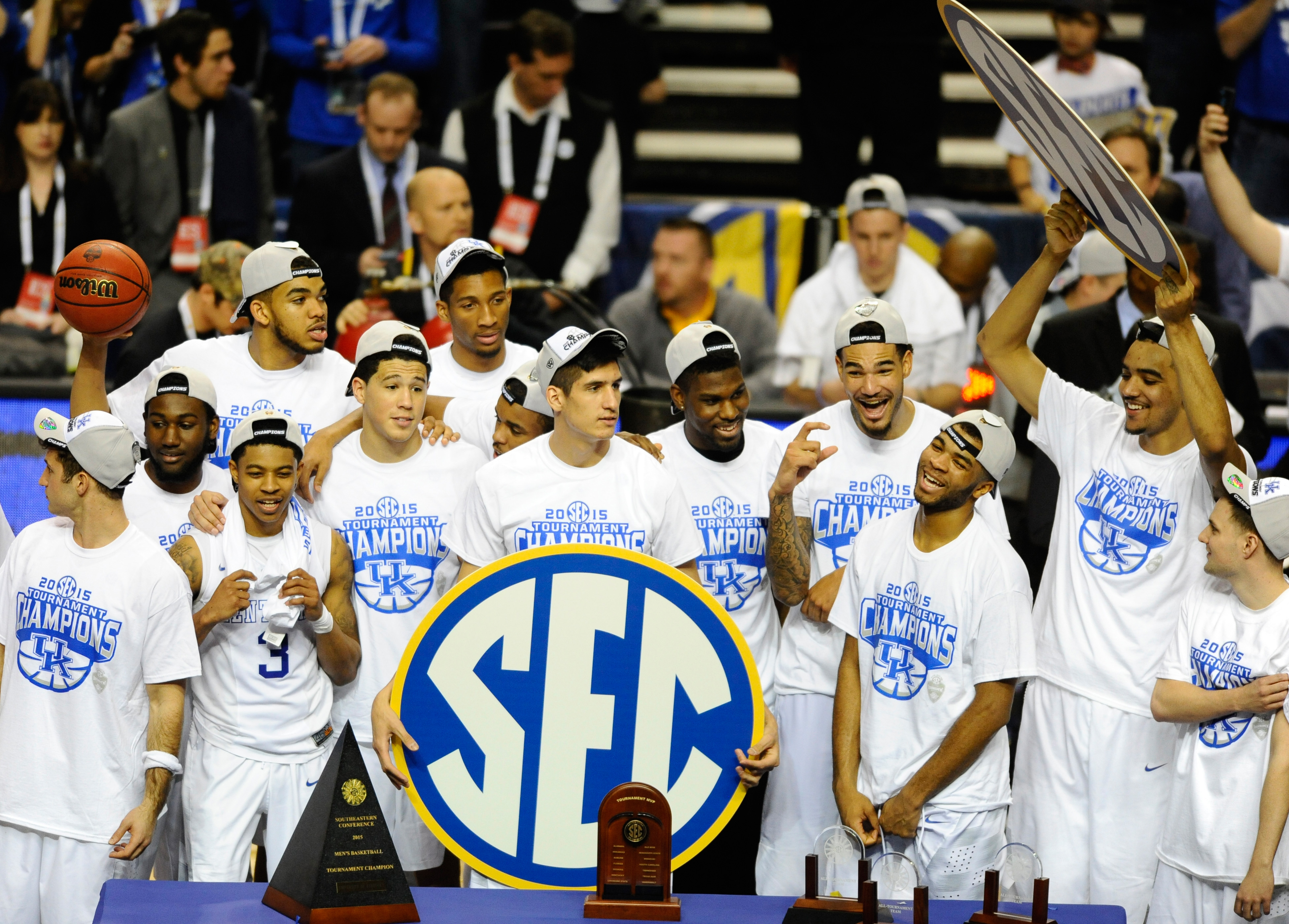 Kentucky wins SEC title, Sports